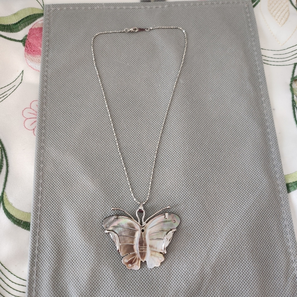18k GP butterfly necklace with pendant